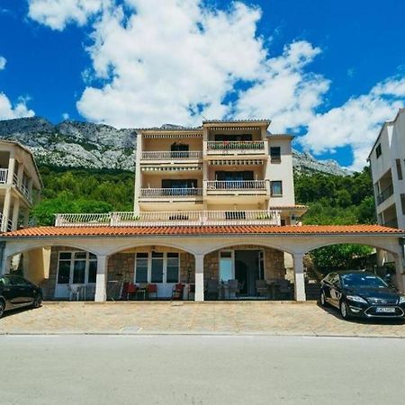 Apartments Nada Брела Экстерьер фото