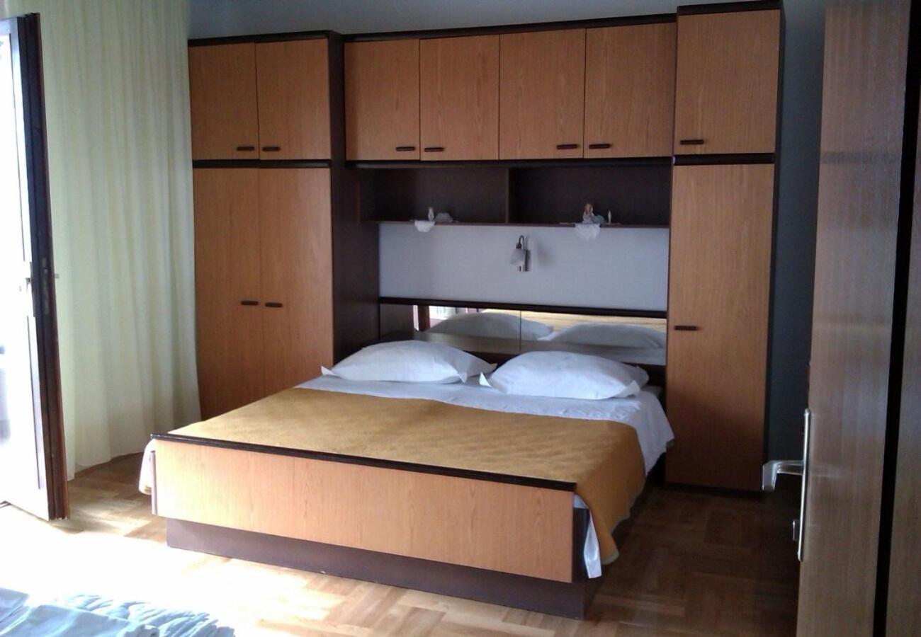 Apartments Nada Брела Экстерьер фото