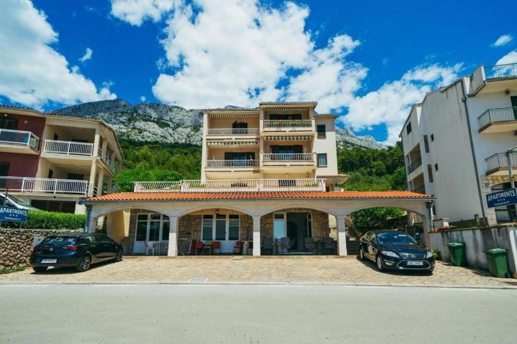 Apartments Nada Брела Экстерьер фото